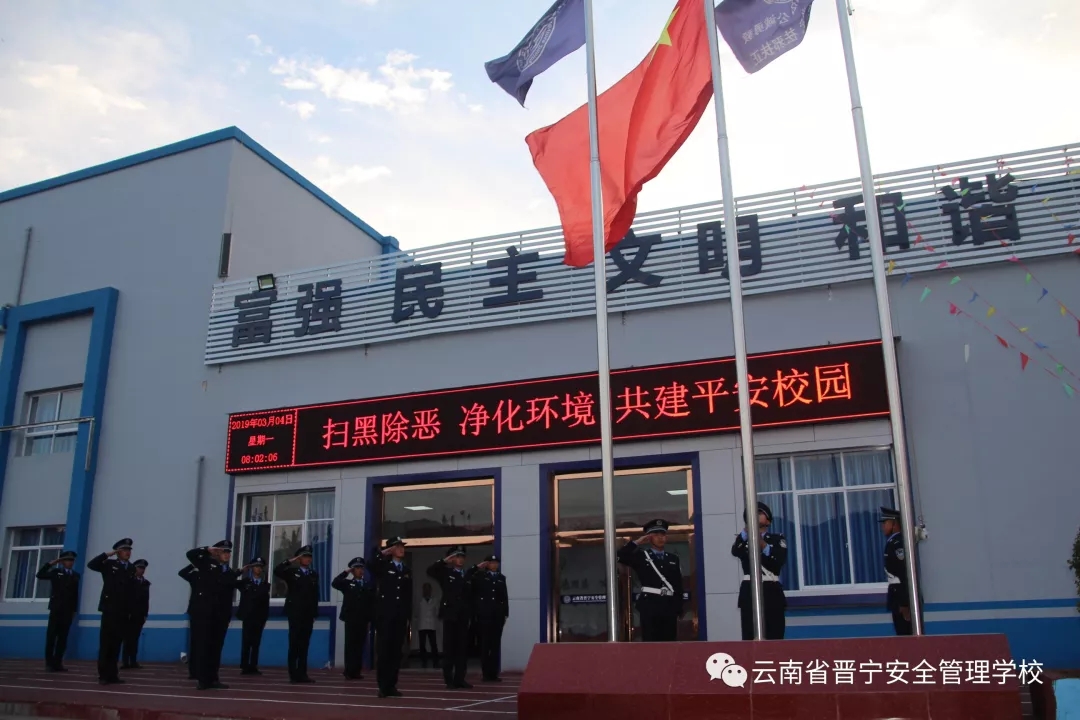 2.webp.jpg 2.webp.jpg